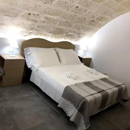 فندق مبيت وإفطار President House ماتيرا